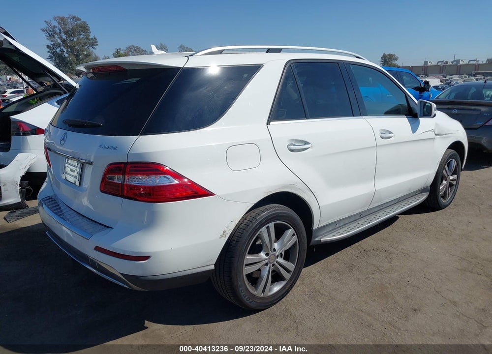 2015 MERCEDES-BENZ ML 350 4MATIC VIN: 4JGDA5HBXFA450092