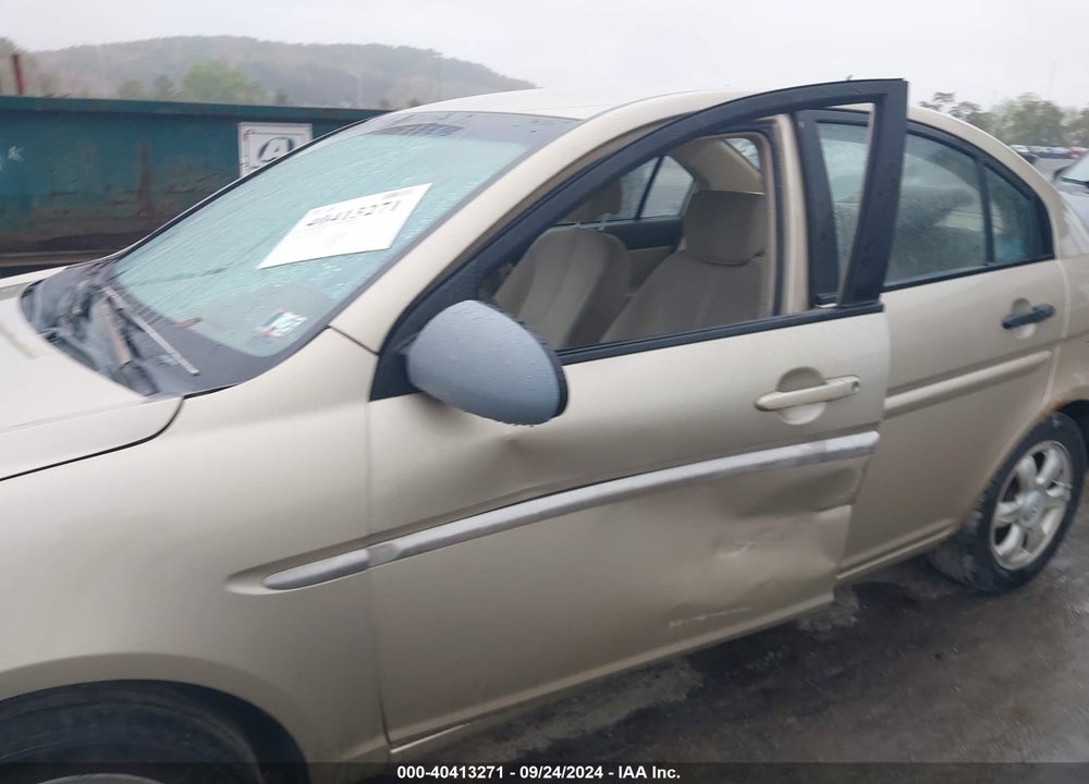 2006 HYUNDAI ACCENT GLS VIN: KMHCN46C26U035790