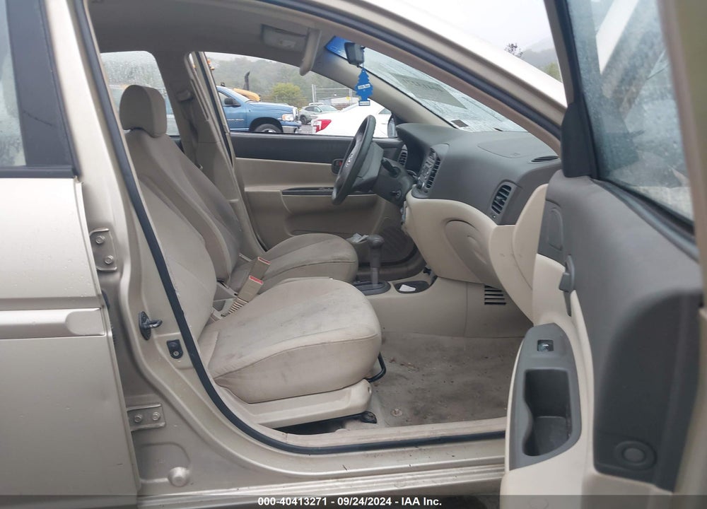 2006 HYUNDAI ACCENT GLS VIN: KMHCN46C26U035790