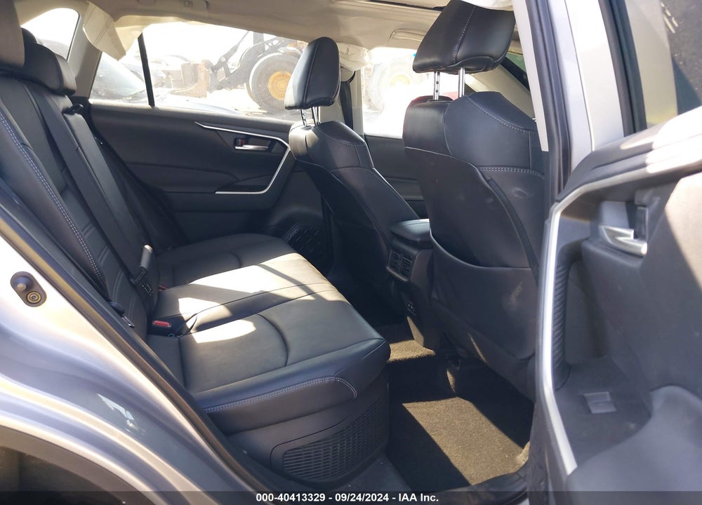 2023 TOYOTA RAV4 HYBRID XLE PREMIUM VIN: 4T3B6RFV7PU120284