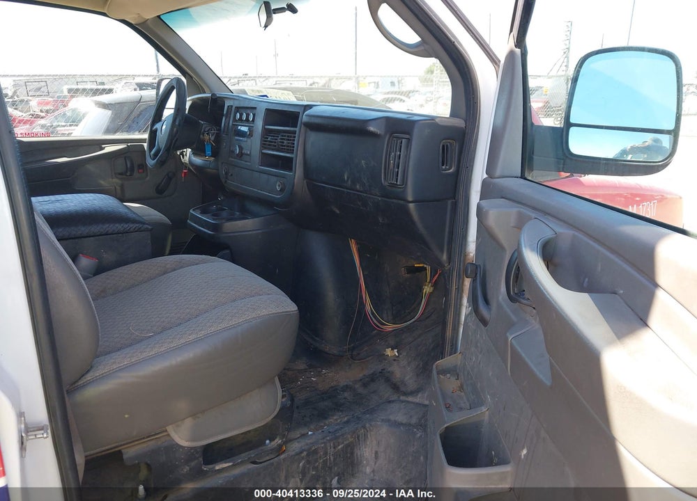 2014 CHEVROLET EXPRESS CUTAWAY 3500 VIN: 1GB0G2BA3E1149098