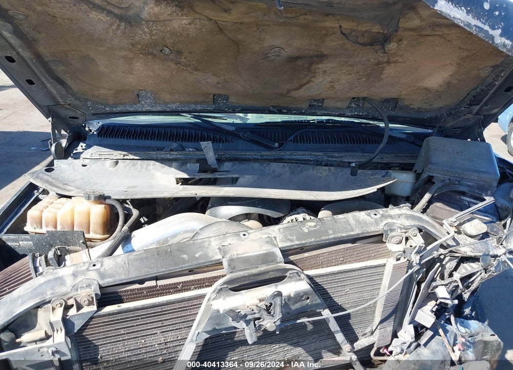 2003 CHEVROLET TAHOE LS VIN: 1GNEC13V03R251621