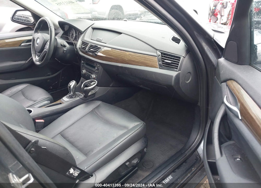 2014 BMW X1 XDRIVE28I VIN: WBAVL1C57EVY11229