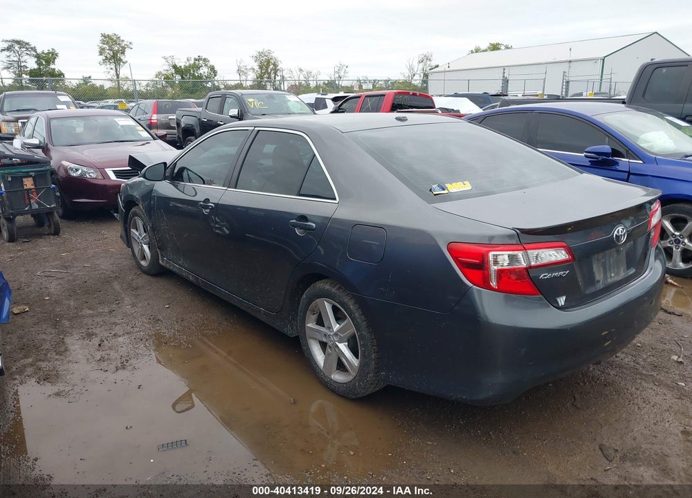 2013 TOYOTA CAMRY SE VIN: 4T1BF1FK8DU707542