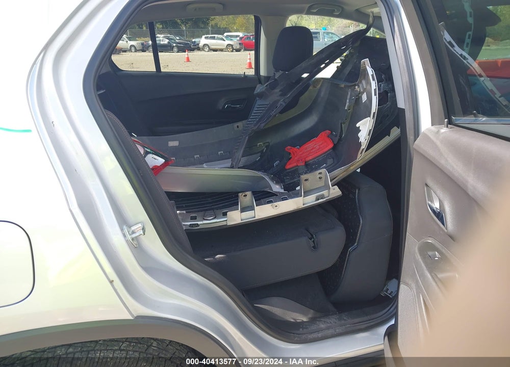 2019 CHEVROLET TRAX LT VIN: 3GNCJLSB5KL266962