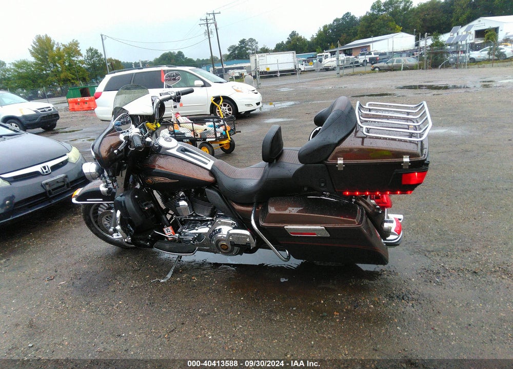 2013 HARLEY-DAVIDSON FLHTK ELECTRA GLIDE ULT LTD/ANN VIN: 1HD1KEM28DB632793