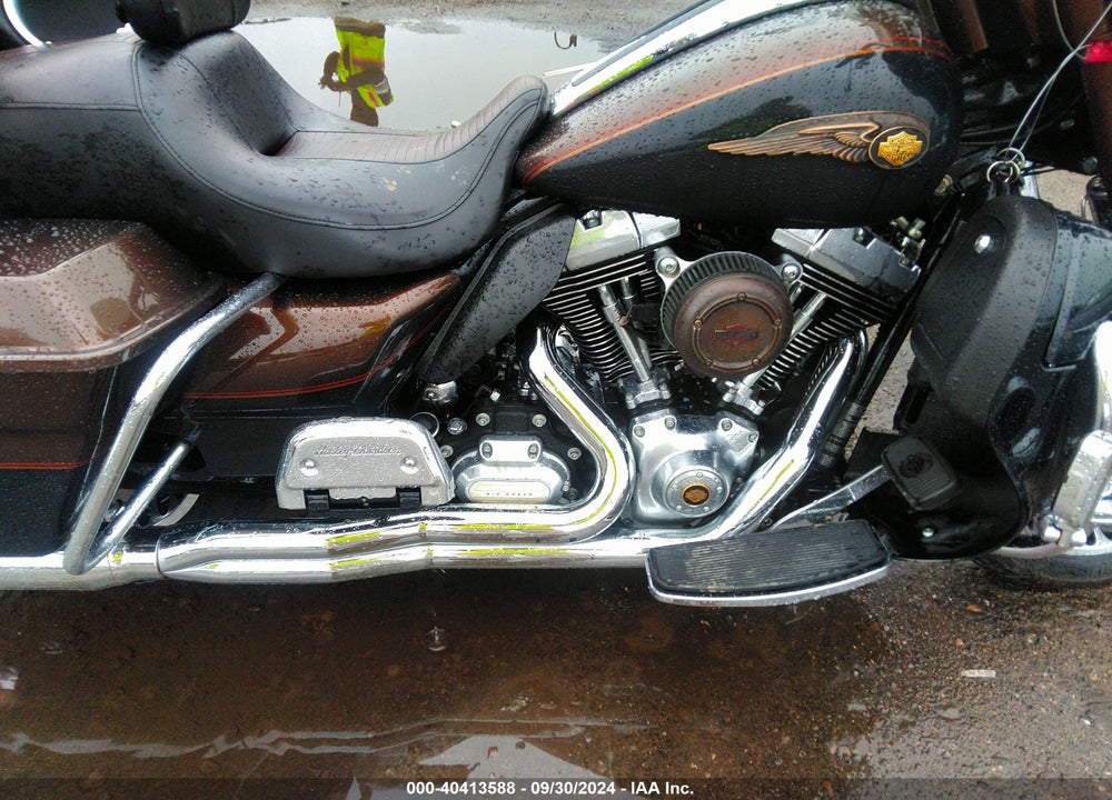2013 HARLEY-DAVIDSON FLHTK ELECTRA GLIDE ULT LTD/ANN VIN: 1HD1KEM28DB632793