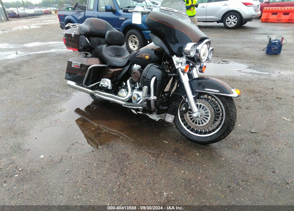 2013 HARLEY-DAVIDSON FLHTK ELECTRA GLIDE ULT LTD/ANN VIN: 1HD1KEM28DB632793