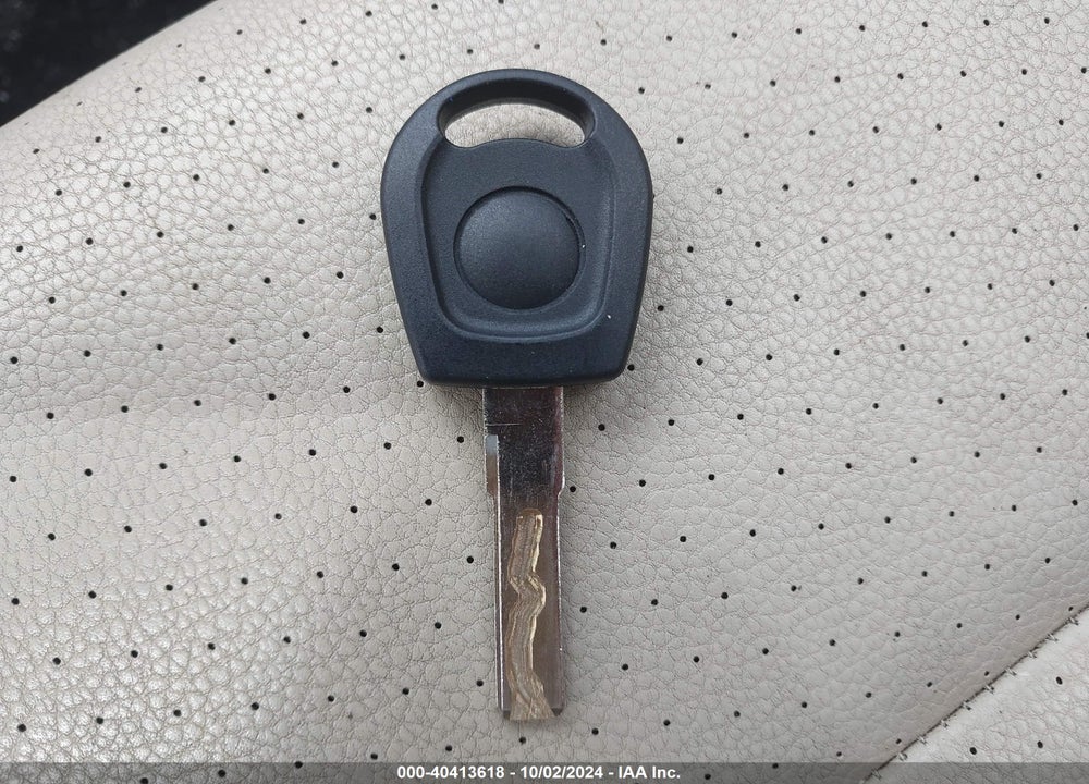2010 VOLKSWAGEN JETTA SE VIN: 3VWRX7AJ7AM019210
