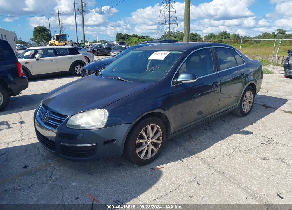 2010 VOLKSWAGEN JETTA SE VIN: 3VWRX7AJ7AM019210