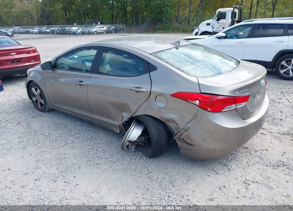 2013 HYUNDAI ELANTRA GLS VIN: 5NPDH4AE9DH387796