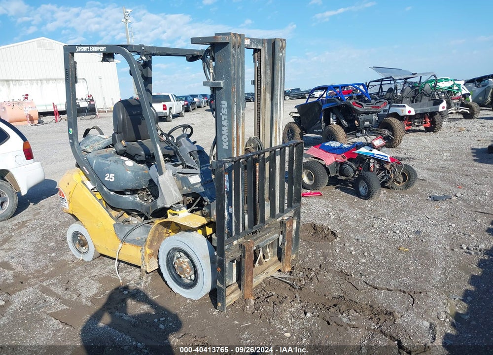 2017 KOMATSU FG25T-14 VIN: A260764