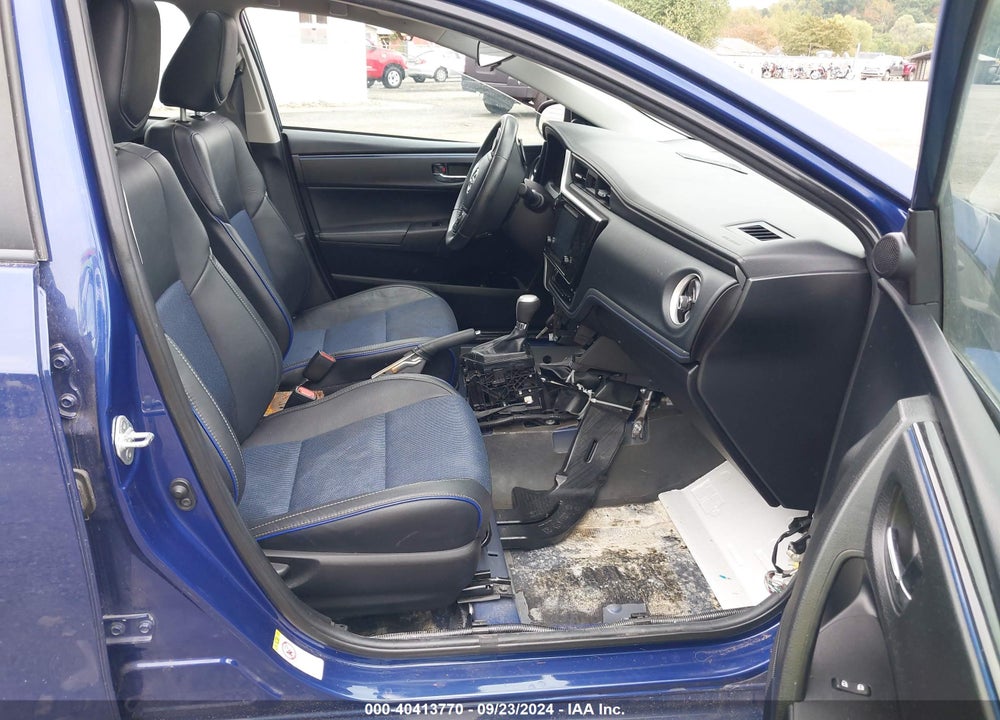 2019 TOYOTA COROLLA SE VIN: 2T1BURHE2KC138715