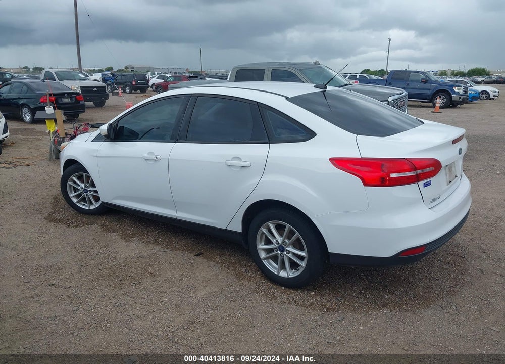 2015 FORD FOCUS SE VIN: 1FADP3F28FL262014