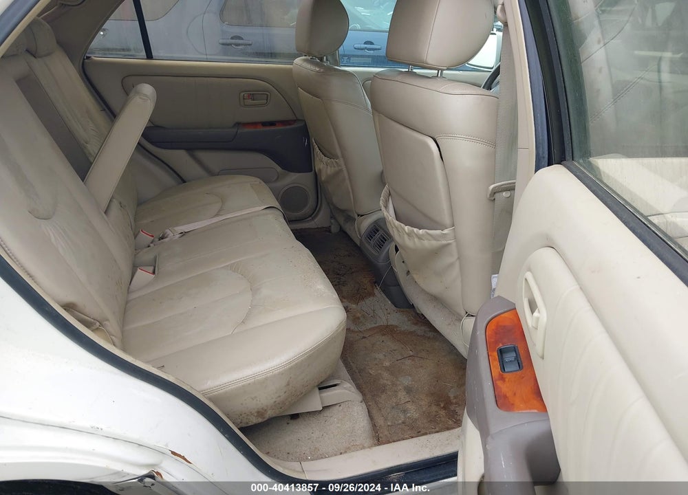 2000 LEXUS RX 300 VIN: JT6HF10U9Y0132137