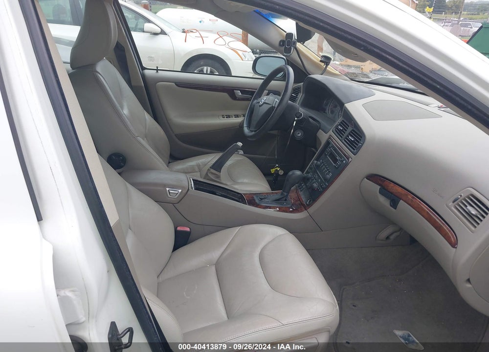 2007 VOLVO S60 2.5T VIN: YV1RH592672635136