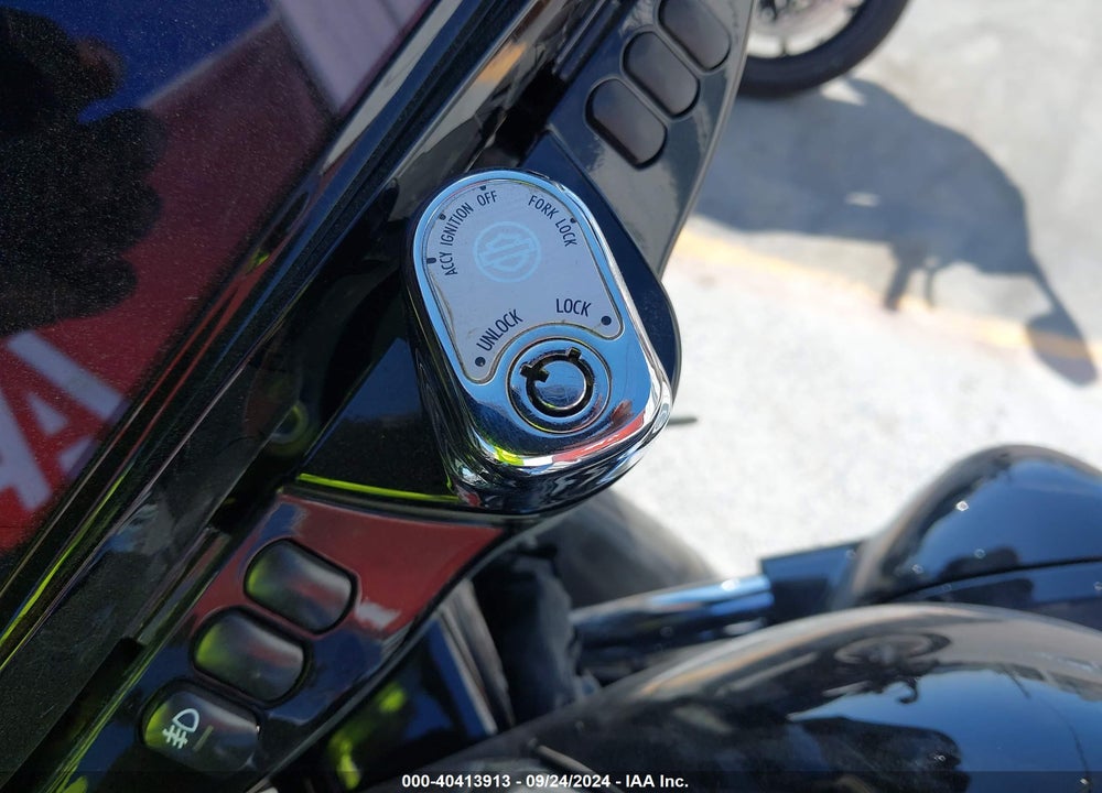 2022 HARLEY-DAVIDSON FLHTK VIN: 1HD1KEF28NB604751