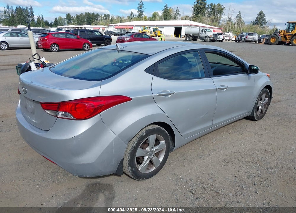 2013 HYUNDAI ELANTRA GLS VIN: KMHDH4AE6DU708131