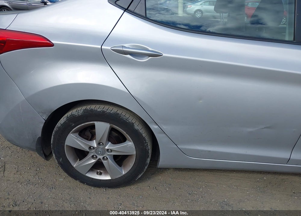 2013 HYUNDAI ELANTRA GLS VIN: KMHDH4AE6DU708131
