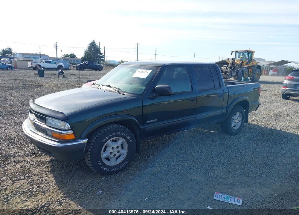 2002 CHEVROLET S-10 LS VIN: 1GCDT13W82K181113