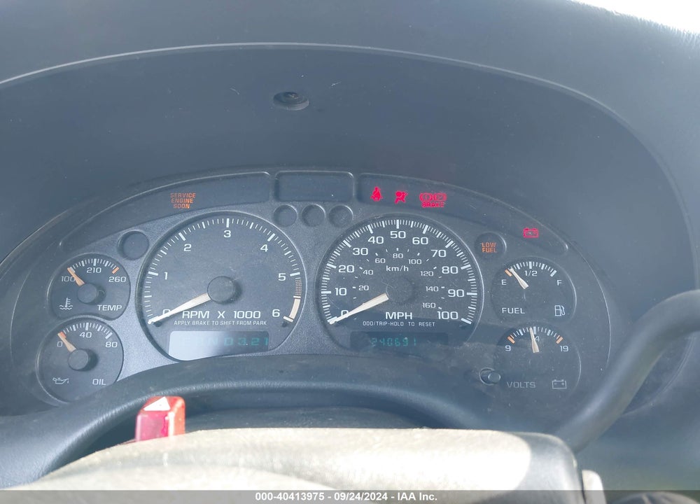 2002 CHEVROLET S-10 LS VIN: 1GCDT13W82K181113