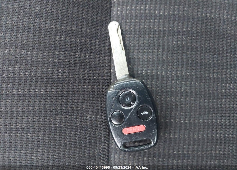 2003 HONDA ACCORD 2.4 LX VIN: 1HGCM56353A060274