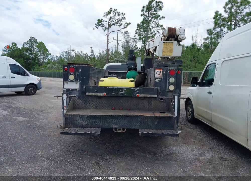 2015 FORD F-550 CHASSIS XL VIN: 1FDUF5GYXFEB23787