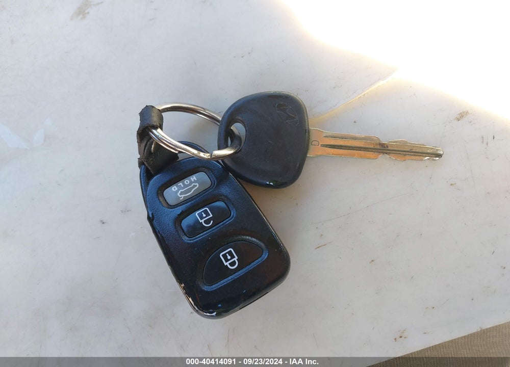 2009 HYUNDAI ELANTRA GLS VIN: KMHDU46D79U820438