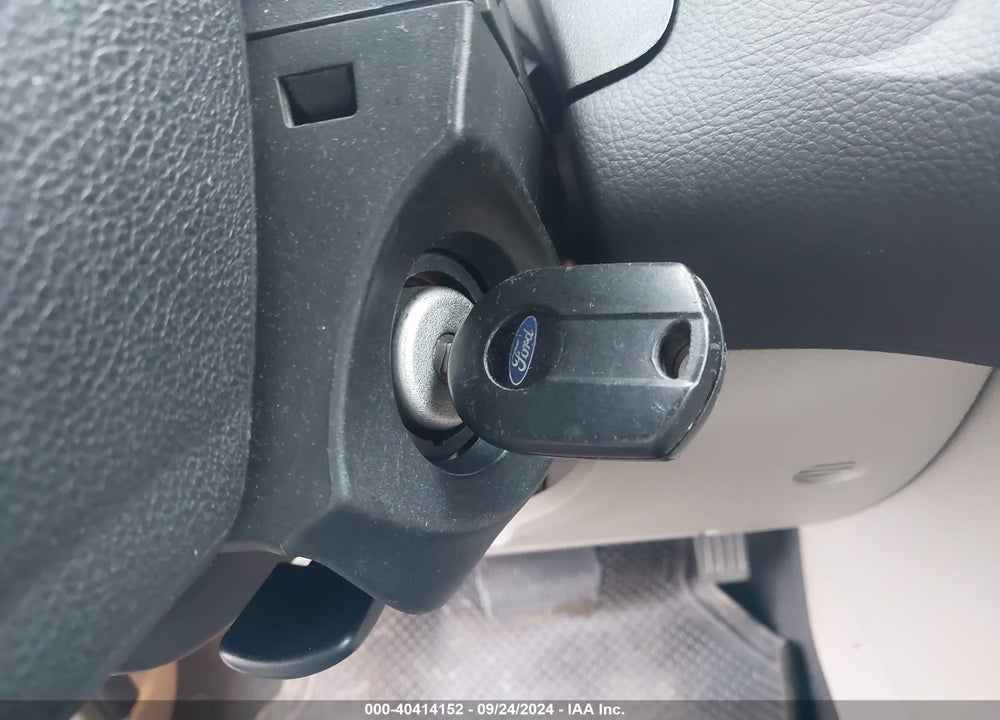 2015 FORD FOCUS SE VIN: 1FADP3F28FL286393