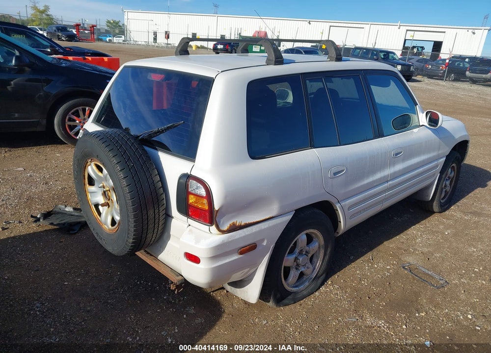 1999 TOYOTA RAV4 VIN: JT3HP10V8X7123261