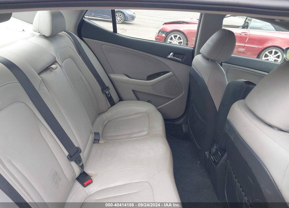 2011 KIA OPTIMA EX TURBO VIN: KNAGN4A64B5160850