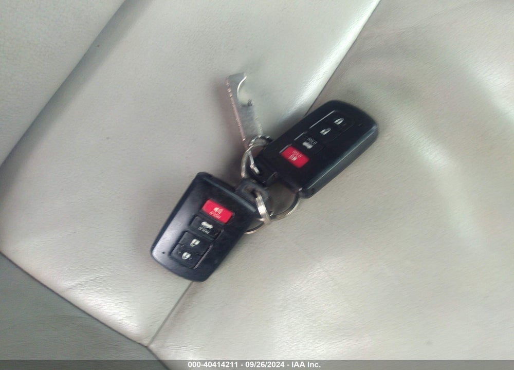 2012 TOYOTA CAMRY XLE VIN: 4T4BF1FKXCR246915