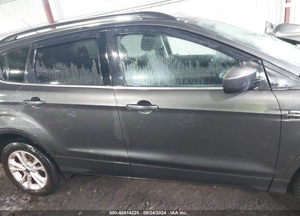 2017 FORD ESCAPE SE VIN: 1FMCU0G98HUB37399