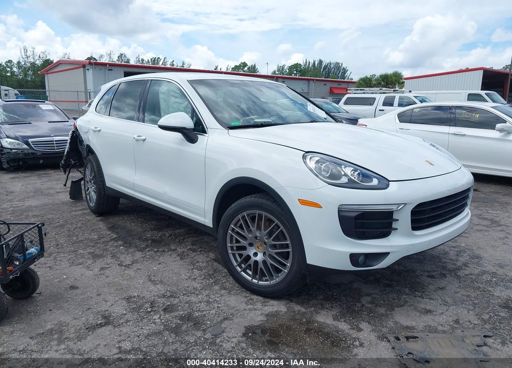2016 PORSCHE CAYENNE VIN: WP1AA2A28GKA37940