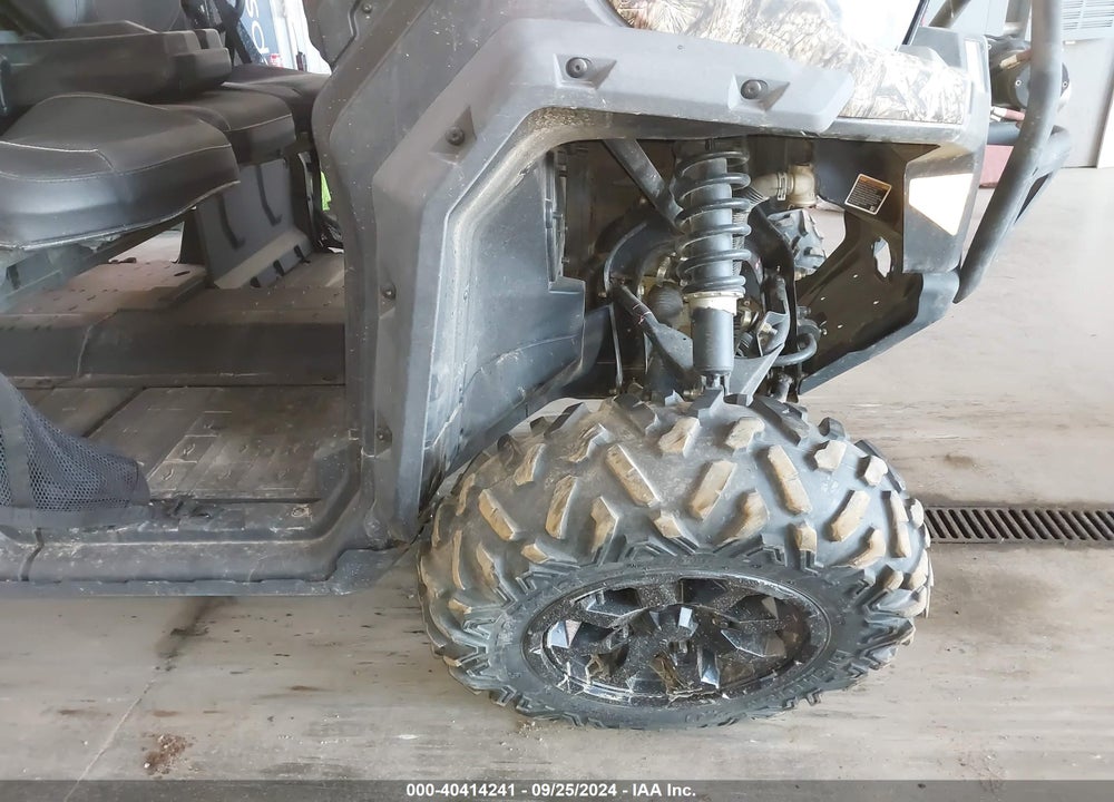 2021 CAN-AM DEFENDER MAX VIN: 3JBUAAX48MK000018