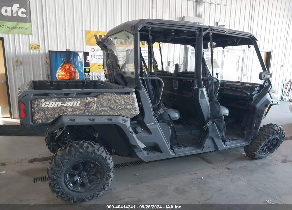 2021 CAN-AM DEFENDER MAX VIN: 3JBUAAX48MK000018