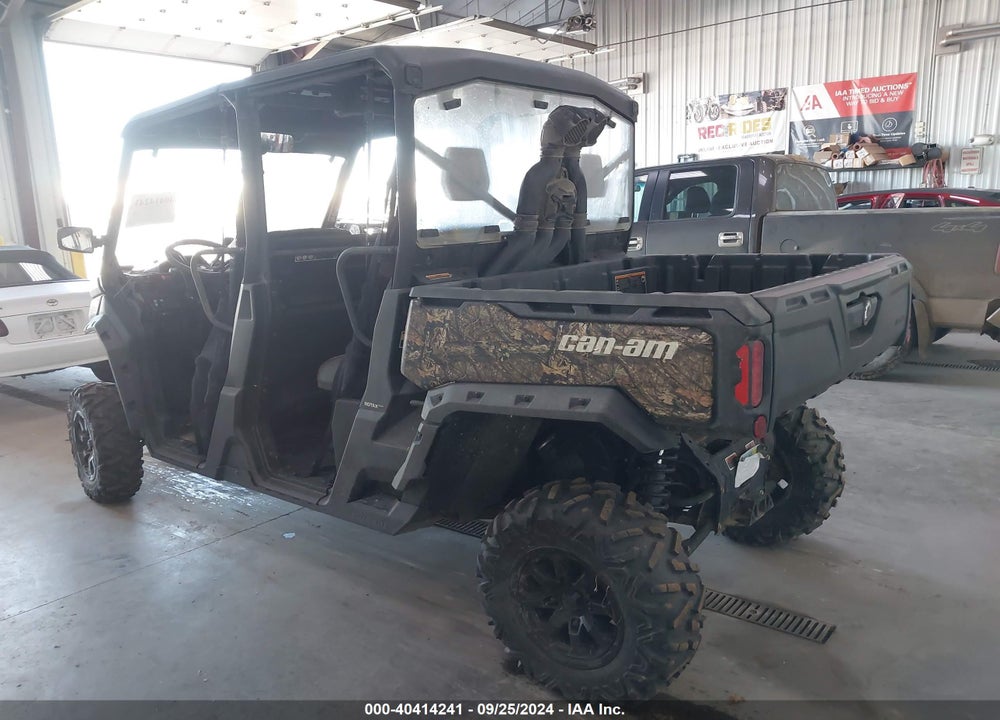 2021 CAN-AM DEFENDER MAX VIN: 3JBUAAX48MK000018