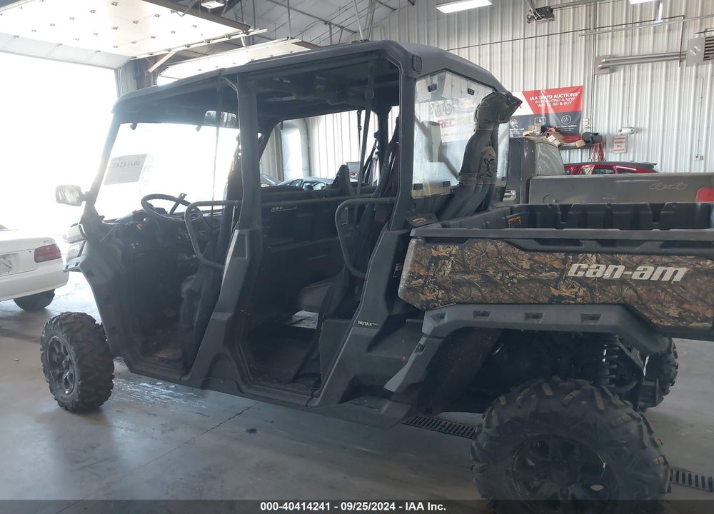 2021 CAN-AM DEFENDER MAX VIN: 3JBUAAX48MK000018