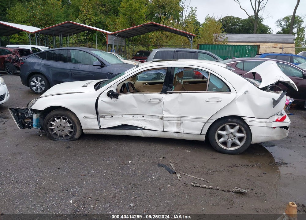 2003 MERCEDES-BENZ C 240 VIN: WDBRF61J63F303610