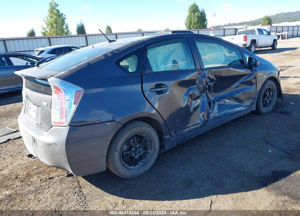 2013 TOYOTA PRIUS FOUR VIN: JTDKN3DU3D1669372