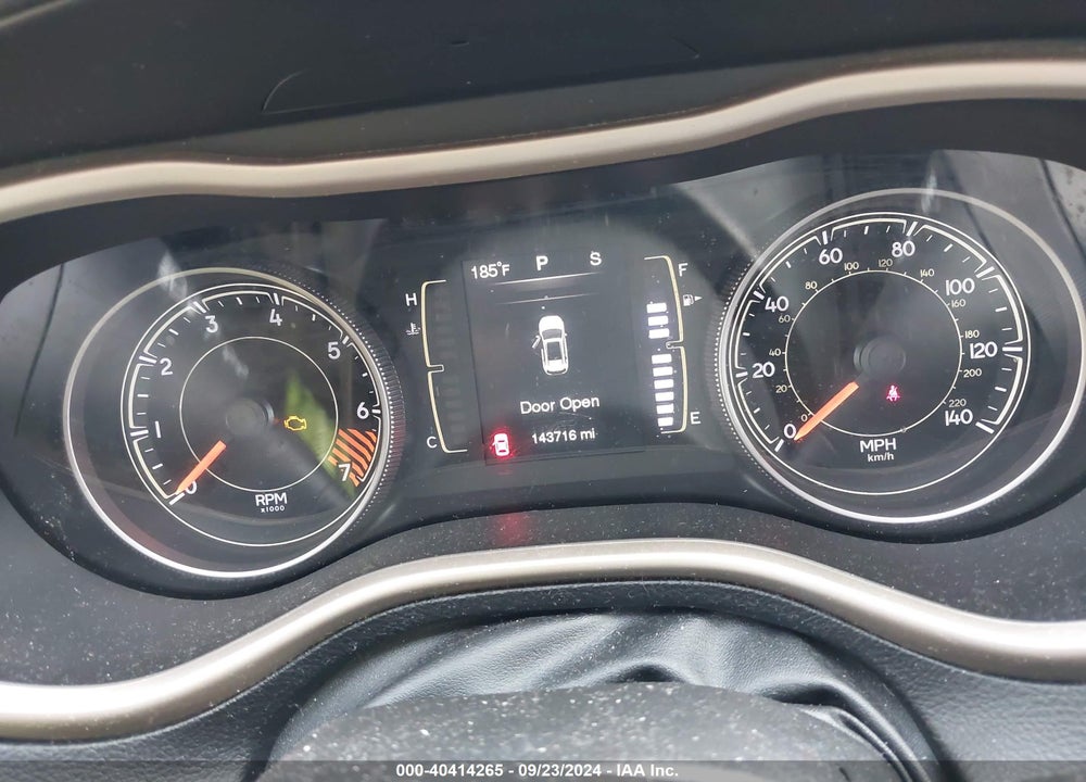 2015 JEEP CHEROKEE LATITUDE VIN: 1C4PJMCB5FW744649