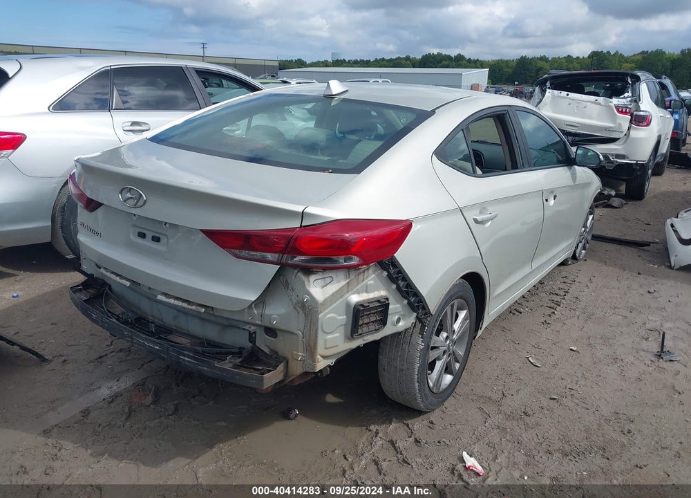 2017 HYUNDAI ELANTRA SE VIN: 5NPD84LF6HH093879