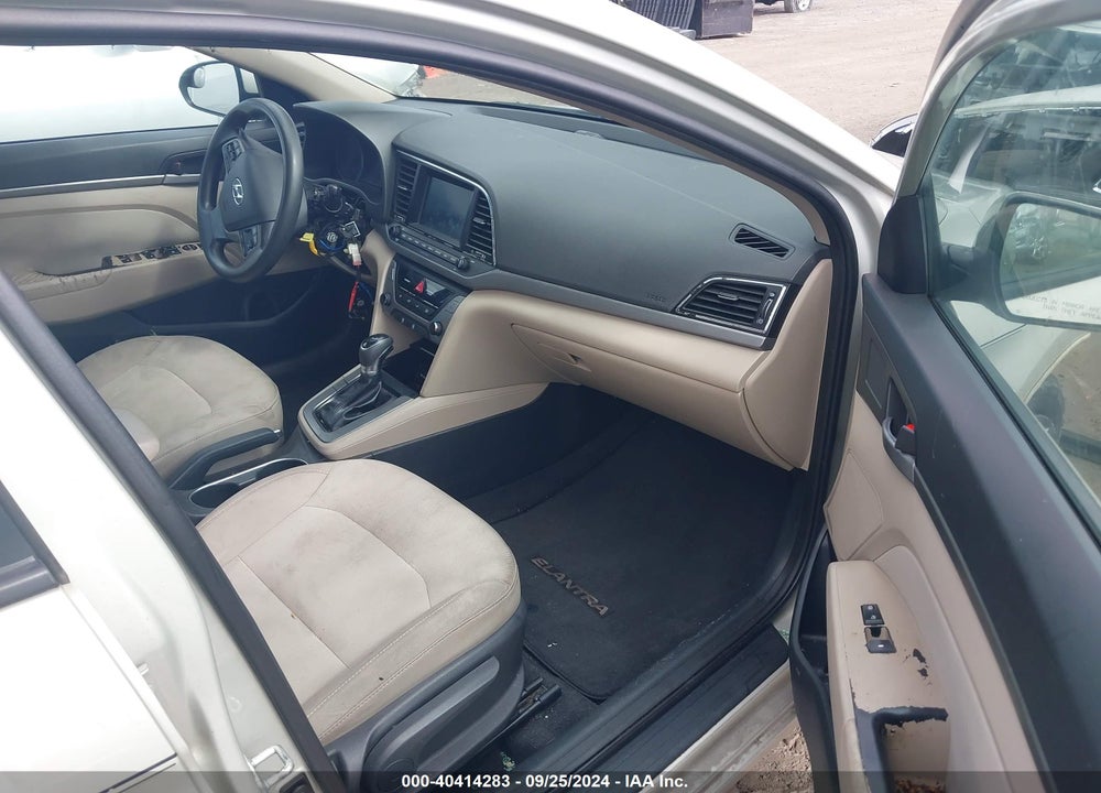 2017 HYUNDAI ELANTRA SE VIN: 5NPD84LF6HH093879
