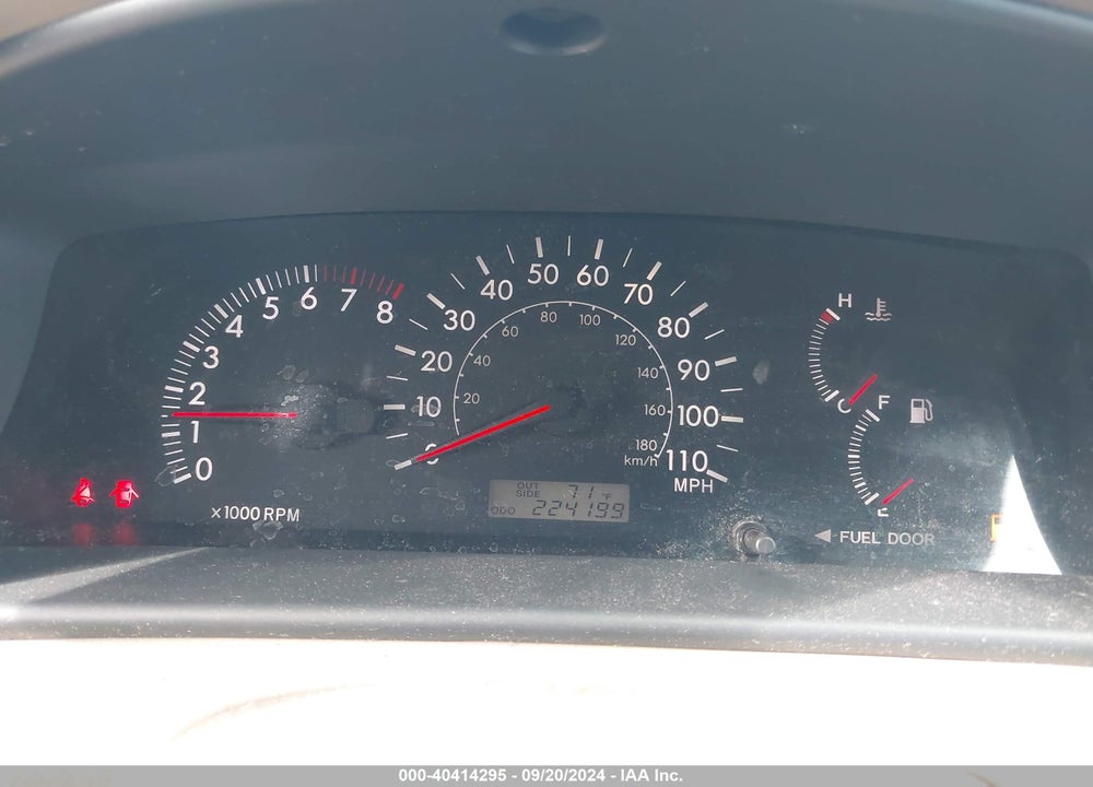 2005 TOYOTA COROLLA LE VIN: 1NXBR32E05Z375116