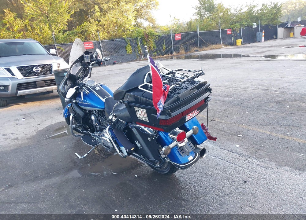 2010 HARLEY-DAVIDSON FLHR VIN: 1HD1FB412AB610651
