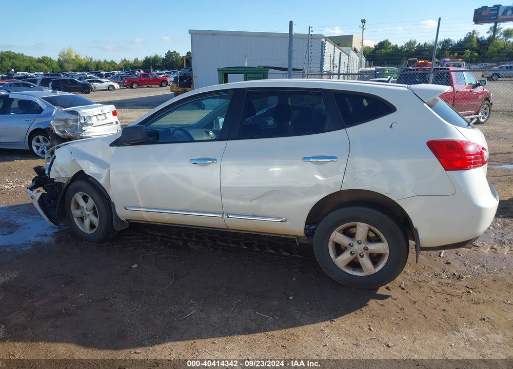 2013 NISSAN ROGUE S VIN: JN8AS5MT8DW038521