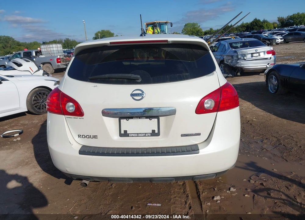 2013 NISSAN ROGUE S VIN: JN8AS5MT8DW038521