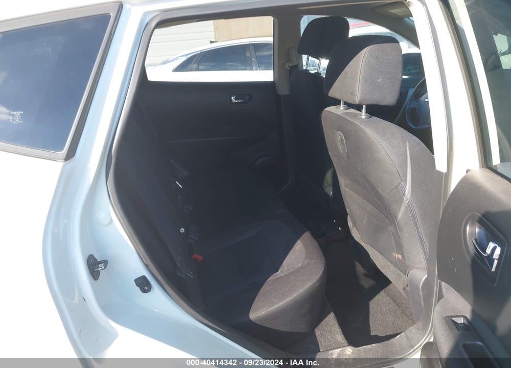 2013 NISSAN ROGUE S VIN: JN8AS5MT8DW038521