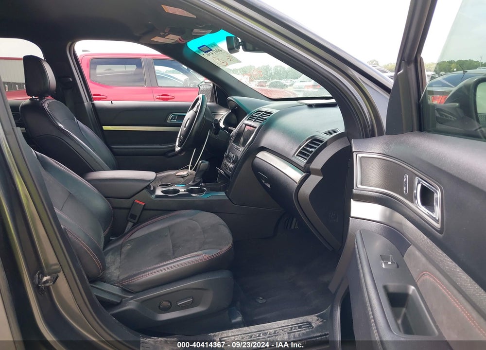 2019 FORD EXPLORER XLT VIN: 1FM5K7D86KGA39917
