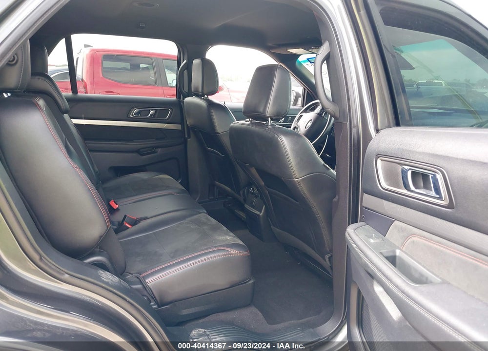 2019 FORD EXPLORER XLT VIN: 1FM5K7D86KGA39917